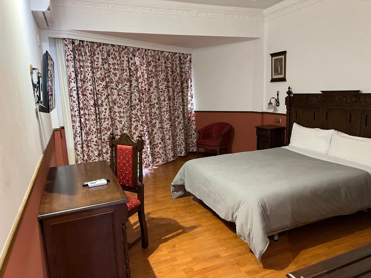 Hotel El Cisne 사라고사 외부 사진