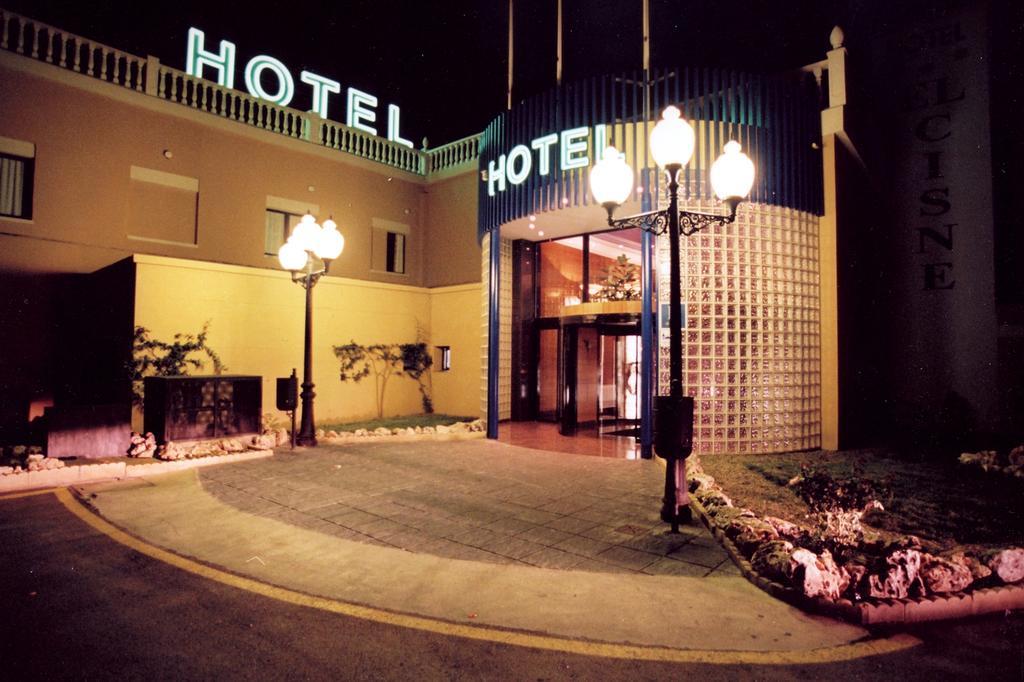 Hotel El Cisne 사라고사 외부 사진